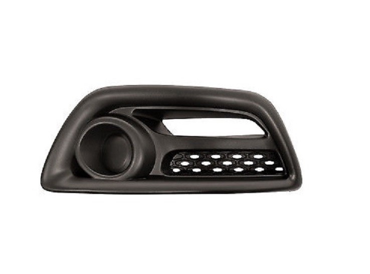 Grille de pare-chocs avant inferieur droit, sans emplacements antibrouillard, sans emplacement enjoliveur
