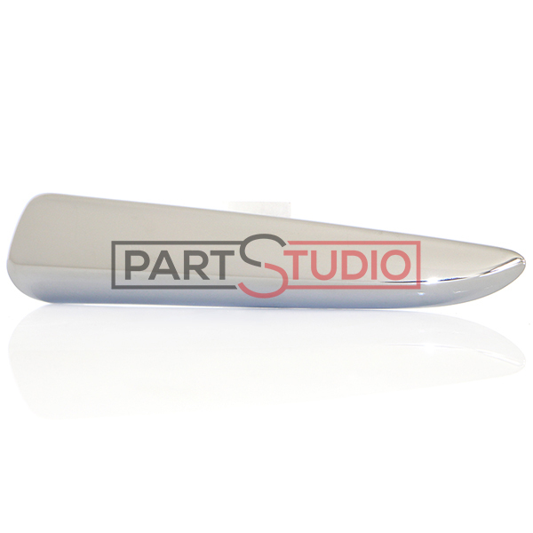 Enjoliveur de pare-chocs avant droit, chrome