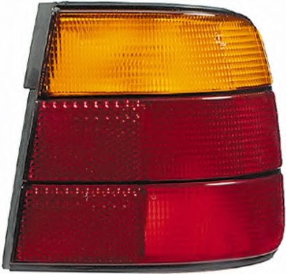 Feu arrière droit, orange et rouge, sur aile