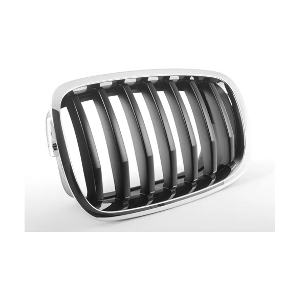 Grille de calandre droite, noire et chromée