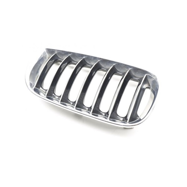 Grille de calandre gauche, chromée