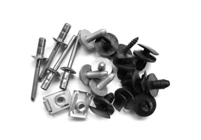 Kit de fixation d'aile