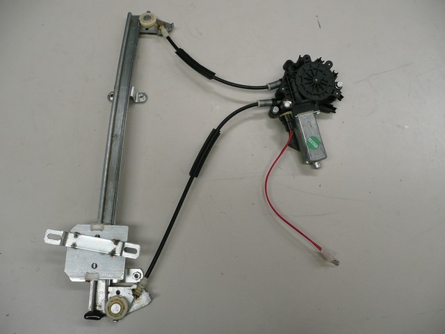 Lève vitre avant droit, électrique, modèle 2/4 portes