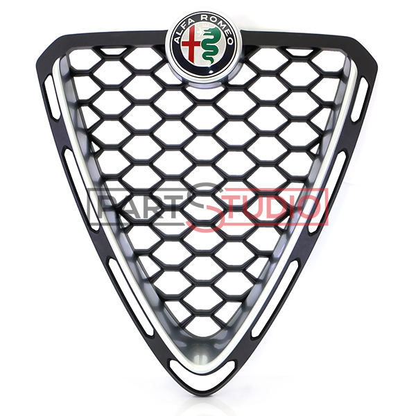 Grille de calandre, noire et chromée