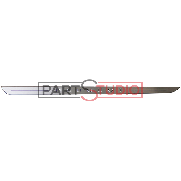 Enjoliveur seuil de porte avant droite, modèle 3 portes