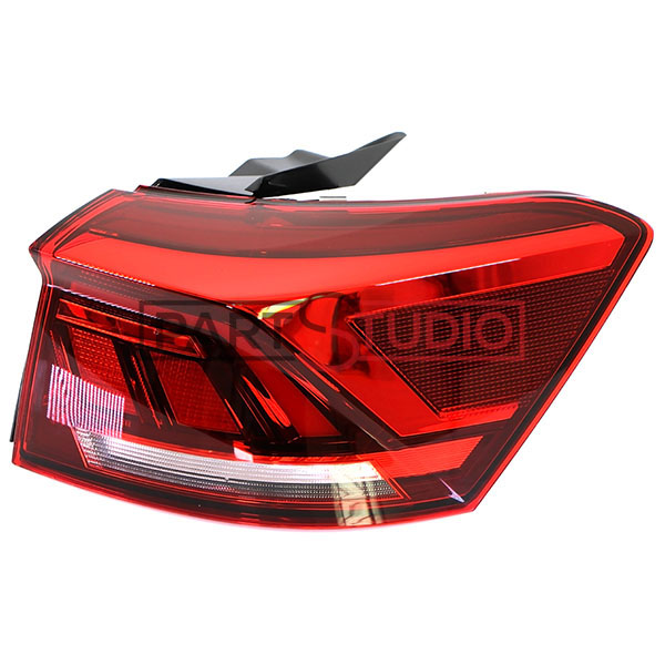 Feu arrière droit, sur aile, full led, avec enjoliveur, foncé