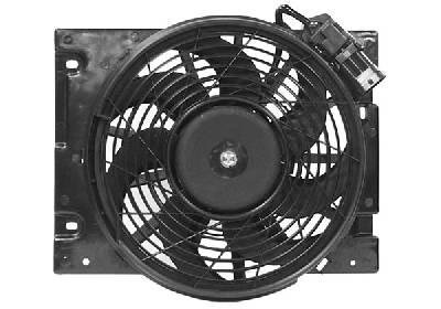 Cadre avec hélice et moteur ventilateur, devant le radiateur, modèle avec climatisation